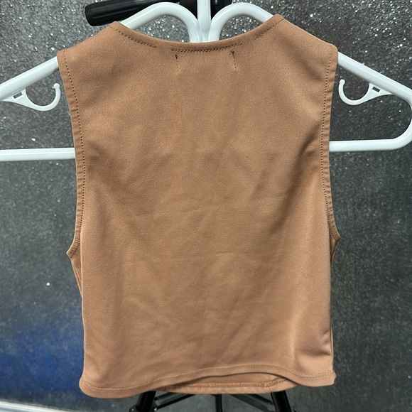 Revamped Crop Top with Laced Front - Picture 4 of 9